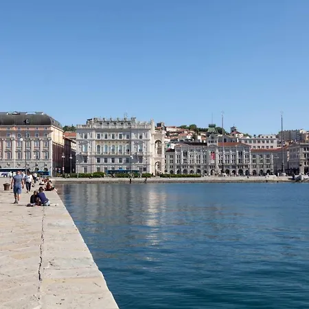 Casacuadra Cavana Trieste Exterior photo